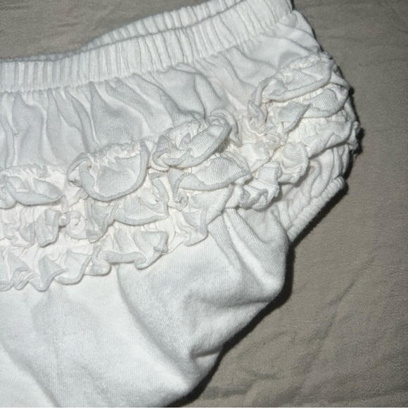 BURT’S BEES White Ruffle Bloomers Baby Size 18 Months. - Picture 4 of 5